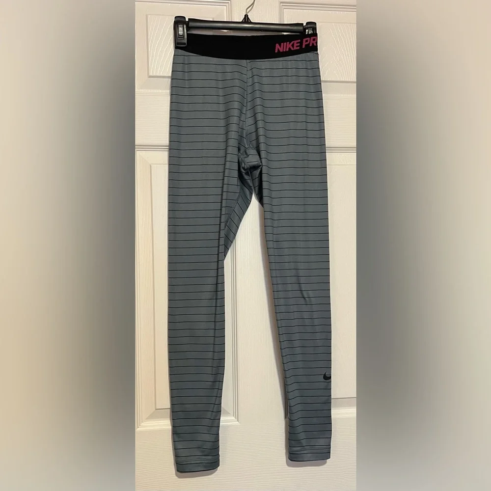 NIKE PRO DRI-FIT Women’s Athletic Leggings Pants Small Gray w Black Stripes Pink